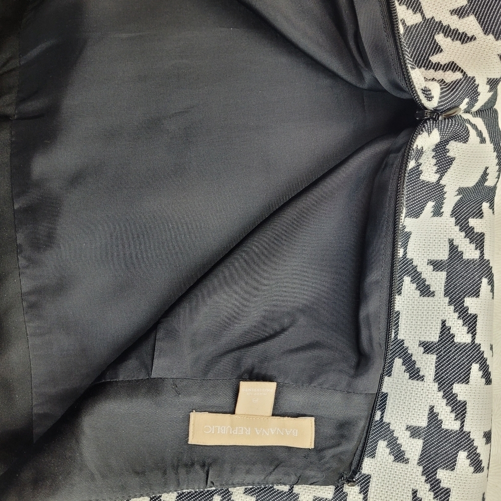 Banana Republic black white houndstooth lined back zip slit pencil lady skirt 8 - Picture 4 of 9